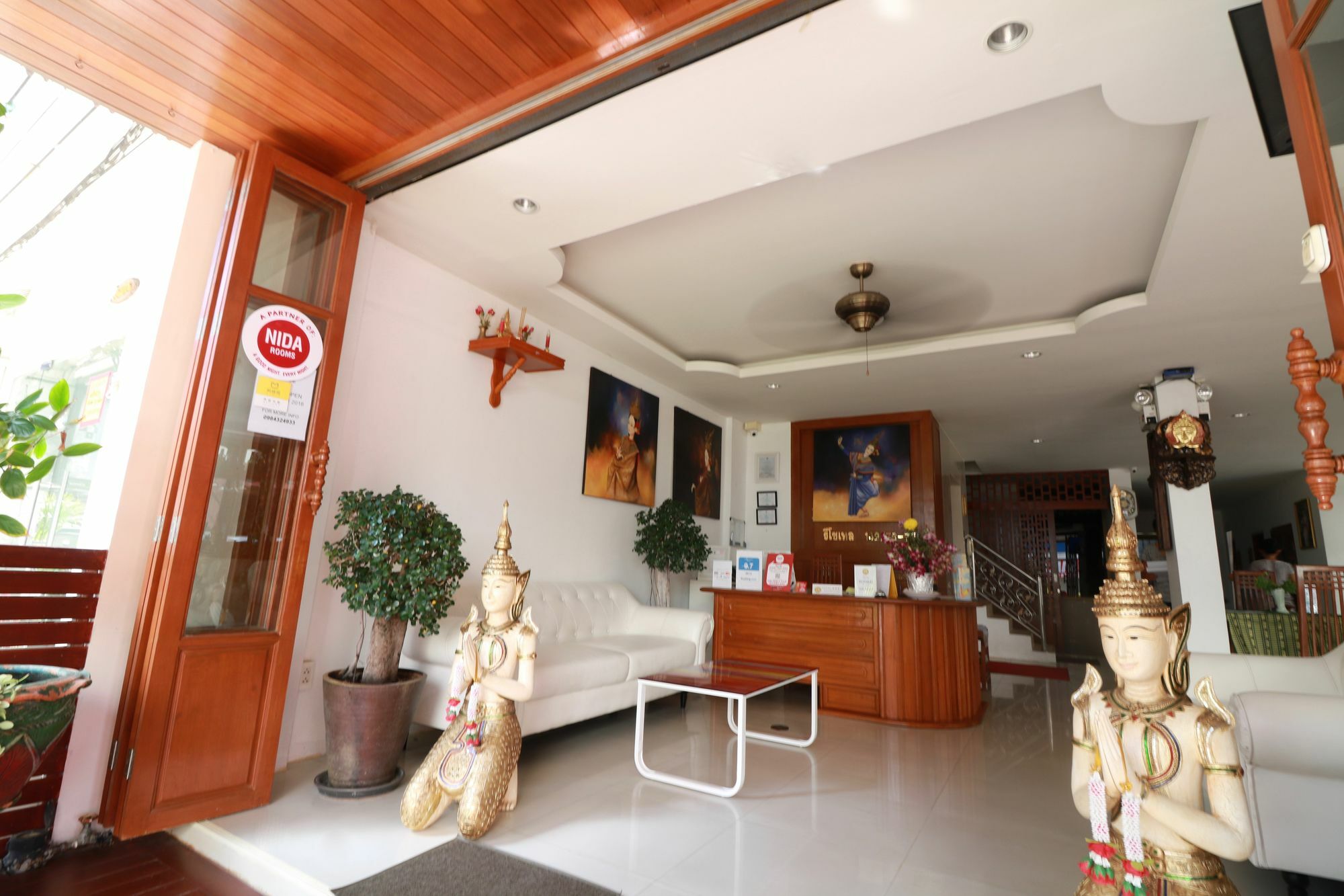 Exhicon New Life Classic Khách sạn Patong